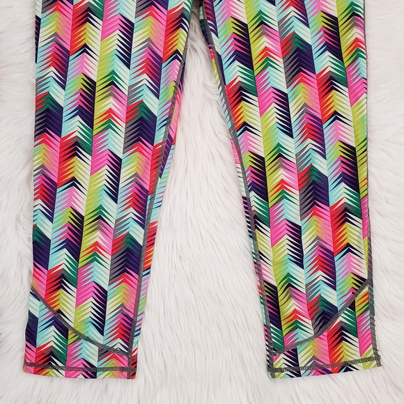 Fabletics Lima Capri High Intensity Leggings - Picture 4 of 15